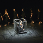 Imagen de la última obra del grupo Al Trot Teatre, titulada 'Evolució involució' y estrenada el año 2015.