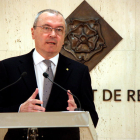 Pla mig de l'alcalde de Reus, Carles Pellicer, intervenint en roda de premsa el 29 de febrer del 2016.