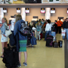 Imagen de archivo de colas de facturación en el aeropuerto de Reus.