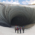 La 'Cova del Jimbo' o 'del gel', a la Patagonia argentina, on s'ha produït l'accident.