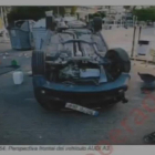Una fotografía de los Mossos del Audi A3 volcado que los cinco terroristas utilizaron en Cambrils.