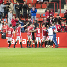 Imatge dels jugadors del Nàstic celebrant el gol de Dani Romera contra el San Fernando.