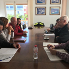 Imatge de la reunió amb el Síndic de Greuges a l'Ajuntament de Vandellós i l'Hospitalet de l'Infant