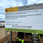 Operaris i maquinària rere el cartell que anuncia els treballs per reforçar amb sorres el litoral del delta de l'Ebre

Data de publicació: dijous 17 de novembre del 2022, 13:13

Localització: Amposta

Autor: Jordi Marsal
