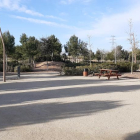 Imatge de la zona de l'Anella Mediterrània on s'instal·larà el parc ecològic, al costat del llac i el camp de rugby.