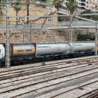Imagen de un tren de mercancías a la estación de Tarragona.