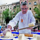 El Gremi d'Artesans Pastissers tornarà a preparar el Pastís del Braç, un braç de gitano de 75 metres del qual se'n fan 2.000 racions.