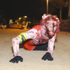 Imagen de una de las zombies participantes.
