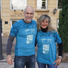 Sergi Boada y Maria José López, con las camisetas de la carrera.