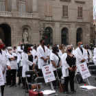 Imatge d'arxiu de metges de peu a la concentració organitzada per Metges de Catalunya a la Plaça de Sant Jaume.