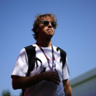 El piloto alemán de Aston Martin Sebastian Vettel a su llegada al Gran Premio de España de Fórmula Uno.
