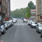 Imagen de la calle donde han encontrado el vehículo con el cadáver en el interior.