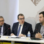 Pla mig del conseller d'Interior, Jordi Jané, al mig, amb l'alcalde de Deltebre, Lluís Soler, a la dreta; i el delegat del Govern a les Terres de l'Ebre, Xavier Pallarès, a l'esquerra, aquest 10 de febrer de 2017