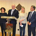 El alcalde Carles Pellicer en comparecencia con los portavoces de los grupos municipales del gobierno, Montserrat Vilella, Noemí Llauradó y Jordi Cervera.