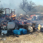 Los desperdicios que se han quemado estaban rodeados por almendros, que también se han visto afectados.