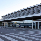 Exterior de la terminal de l'Aeroport de Reus.
