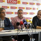 D'esquerra a dreta, el secretari general de CCOO Serveis, Luis Jiménez; el secretari general del sindicat a Girona, Bartomeu Compte, i el responsable de la sectorial d'Hostaleria, Francisco Galván.