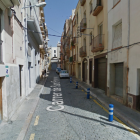 El dispositiu policial es va dur a terme en un pis d'un immoble del carrer Sant Francesc.