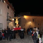 Els veïns de Creixell portant el Sant Crist