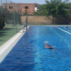 Imatge d'arxiu de la piscina municipal de Riba-roja d'Ebre.