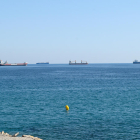 Quatre vaixells de mercaderies davant de les costes de Tarragona aquest dimecres.