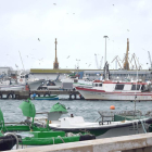 Imagen de archivo de las barcas de pescadores en el Serrallo.