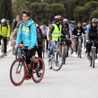 Alumnes dels instituts van participar a la pedalada.