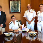 Imatge de la visita protocolària del comandant del vaixell francès Montcalm a la  seu de la subdelegació del Govern a Tarragona.