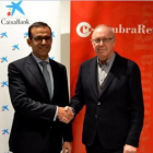 El presidente de la Cambra reusense, Isaac Sanromà, y el director territorial de CaixaBank en Cataluña, Jaume Masanasirmado.