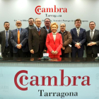 Laura Roigé amb els membres del Comitè Executiu de la Cambra de Tarragona.