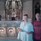 Paul i Jasmine Ball, ahir durant la visita que van fer a l'obra d'Antoni Gaudí a Tarragona.