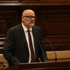 Imagen de archivo del portavoz del grupo de JxSí, Lluís Corominas, en el Parlament.