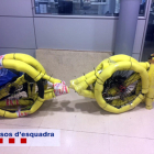 Imagen de archivo de una bicicleta desmontada y empaquetada para ser enviada a Rumania después de ser sustraída.