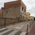 Una de las calles que estarán vigilados una vez esté instalado el sistema de videovigilancia del barrio Mas Abelló.
