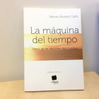 'La máquina del tiempo. Diario de mi vida entre dos mundos', de l'asturiana Nieves Álvarez, és el primer llibre editat per Lakibuks