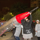Un instante del último intento de enviar el cohete en Marte, el año 2015, en la plaza de la Llibertat.