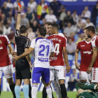 Aquest és el moment en el qual l'àrbitre mostra la cartolina vermella a Borja Iglesias, a les acaballes de la primera meitat.