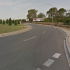 Imagen donde se llevará a cabo el ajardinamiento de la acera este del cruce entre la avenida Tarragona y la calle Argentina.