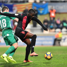 Karim Yoda en acción, durante un partido con la camiseta del CF Reus.