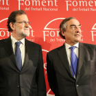 El presidente del gobierno español, Mariano Rajoy, con el presidente de la CEOE, Juan Rosell.