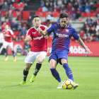 Juan Delgado, en la imatge jugant contra el Barça B, podria ser un dels futbolistes que abandonaran el Nàstic en el mercat d'hivern.