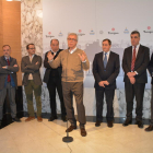 Els directors de les televisions públiques i l'alcalde de Tarragona atenent als mitjans.