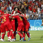 Los jugadores belgas celebran efusivamente el paso a los cuartos de final.