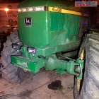 Imatge del tractor que van forçar per sostreure el gasoil en una casa a Vilaverd.