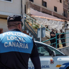 Agentes de la Policía Local de Las Palmas en el lugar de los hechos.