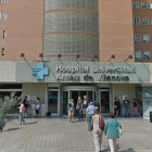 Imagen de la fachada del Hospital Arnau de Vilanova de Lleida.