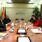 La líder de Cs en Cataluña, Inés Arrimadas, y los diputados Laura Vílchez y Joan García se han reunido con el presidente de PIMEC, Josep González.