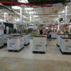 Los Carrefours de Reus y Tarragona disponían de cajas para guardar los alimentos dados