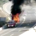 L'incendi ha obligat a tallar un sentit de circulació a l'autovia A-7 a Tarragona.