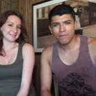 La parella de 'youtubers' en un dels seus vídeos